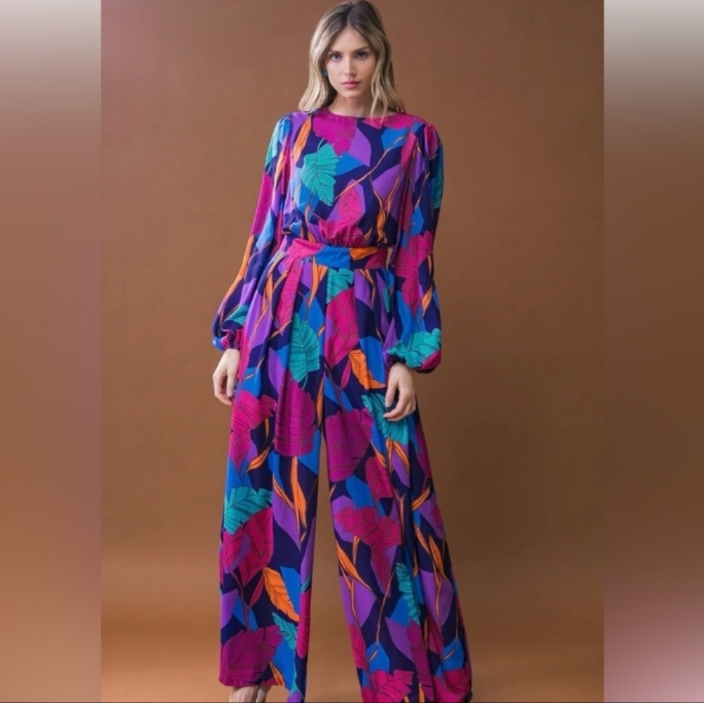 🌿 Flying Tomato Vibrant Leaf Dare To Take The Woven Jumpsuit Tropical Resort - Picture 3 of 7
